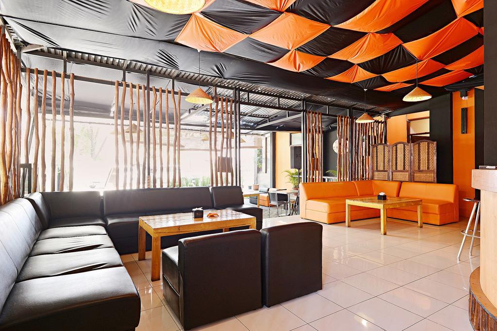 Zen Rooms Riau Natuna Bandung Exterior photo