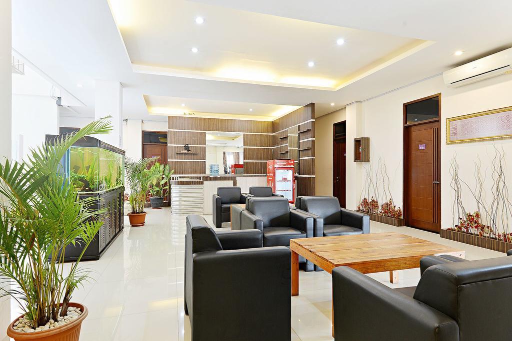 Zen Rooms Riau Natuna Bandung Exterior photo